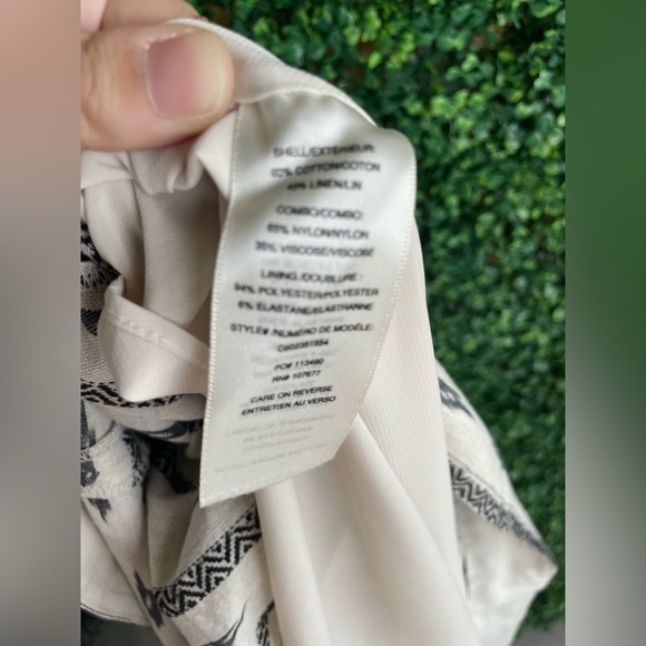 Alice + Olivia - Black & Off-White Aztec Patterned Skirt | Sz 8 - Picture 10 of 12